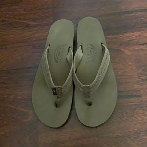 rainbow size large women’s sandal
